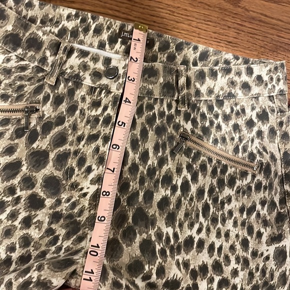 J. MCLAUGHLIN  -Safari Baxter Jean -Camel and brown color animal print 🤩 - Picture 8 of 11
